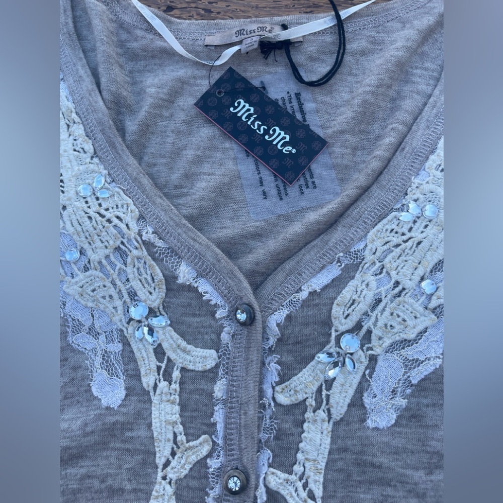 Miss Me medium ladies Top